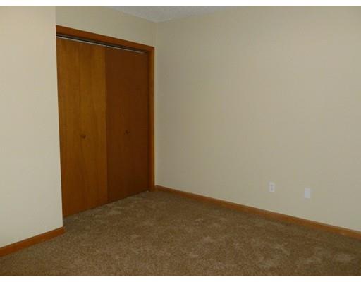40 Paramount St, Springfield, MA 01104 photo 17