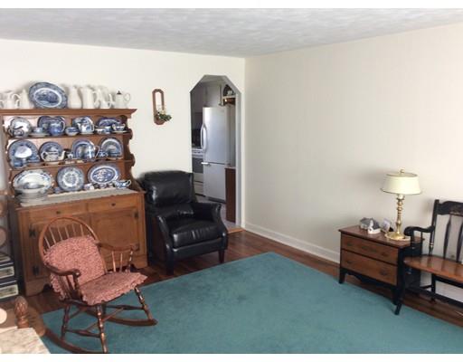 87 Kerry Dr, Springfield, MA 01118 photo 8