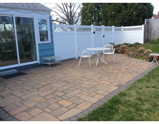 87 Kerry Dr, Springfield, MA 01118 photo 6
