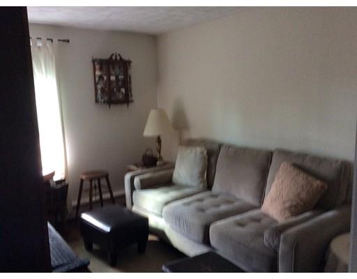 87 Kerry Dr, Springfield, MA 01118 photo 10