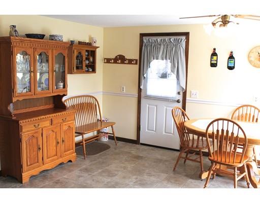 35 Beeler Ave, Chicopee, MA 01020 photo 5