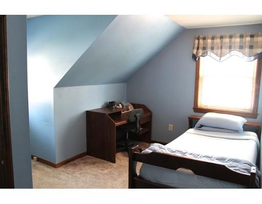 35 Beeler Ave, Chicopee, MA 01020 photo 16