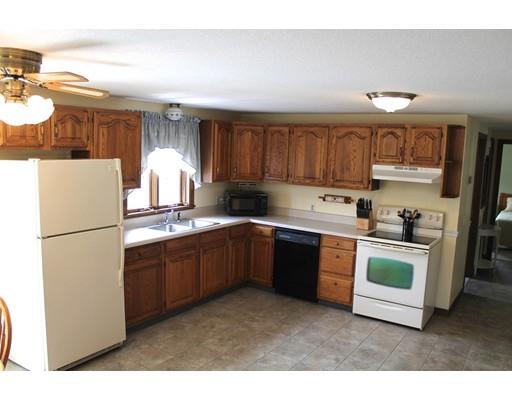 35 Beeler Ave, Chicopee, MA 01020 photo 6