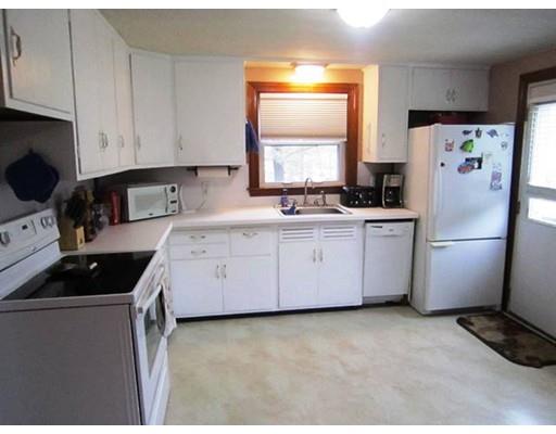 17 Youngs Rd, Dedham, MA 02026 photo 3