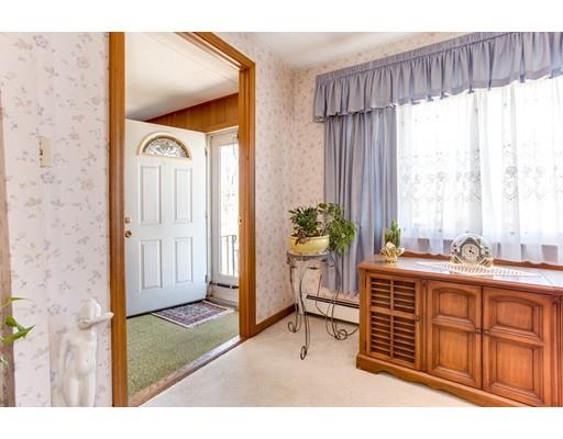 9 Daniels St, Worcester, MA 01604 photo 5