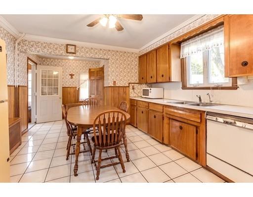 9 Daniels St, Worcester, MA 01604 photo 14