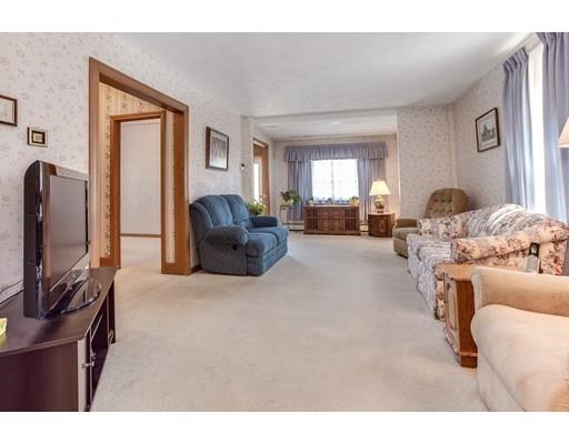 9 Daniels St, Worcester, MA 01604 photo 9