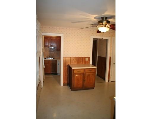 1 Coventry Rd, Worcester, MA 01606 photo 4