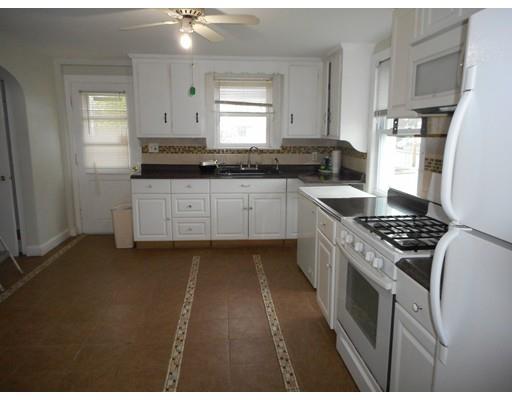 95 Lundberg St, Lowell, MA 01852 photo 8