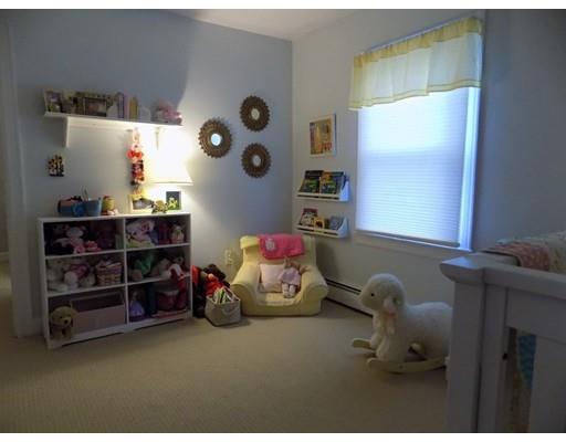 668 Parker St, Springfield, MA 01129 photo 12