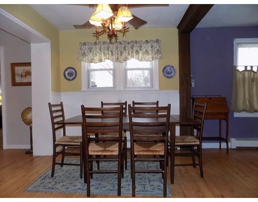 668 Parker St, Springfield, MA 01129 photo 3
