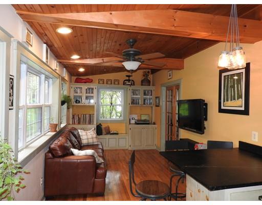 60 Havelock Rd, Worcester, MA 01602 photo 2