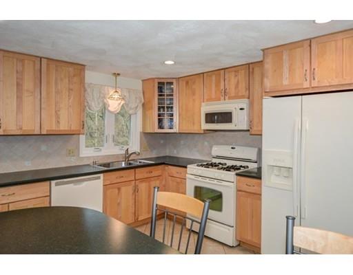 21 Wood Ln, Maynard, MA 01754 photo 2