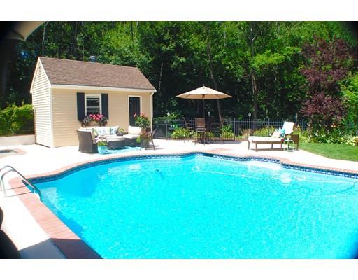 8 Bubbling Brook Rd, Walpole, MA 02081 photo 25