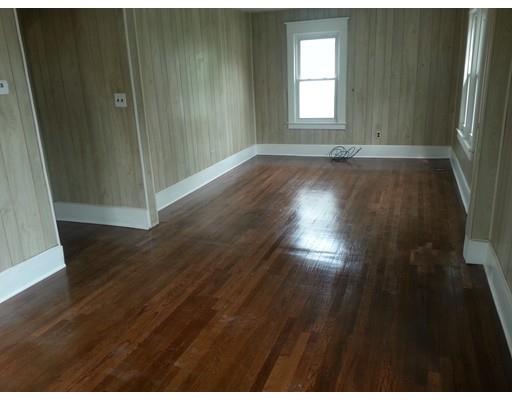 58 Glenham St, Springfield, MA 01104 photo 7