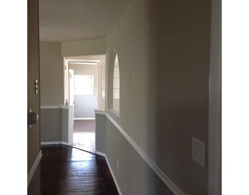 49 Hamiliton St, Springfield, MA 01119 photo 4
