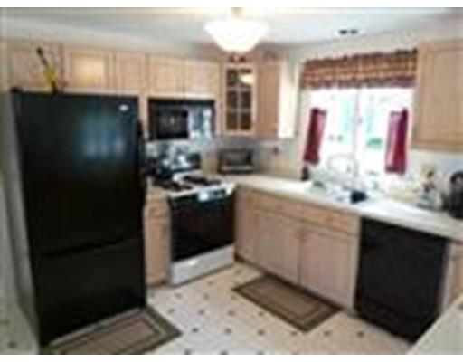 8 Weatherdeck Dr, Bourne, MA 02532 photo 5
