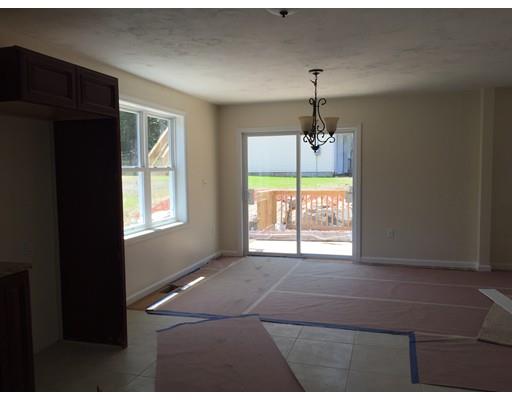 2 Farm St, Worcester, MA 01602 photo 5