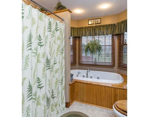 1081 Lyon St, Ludlow, MA 01056 photo 18