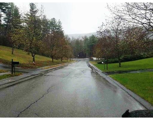 3 Emily Ln, Easthampton, MA 01027 photo 4