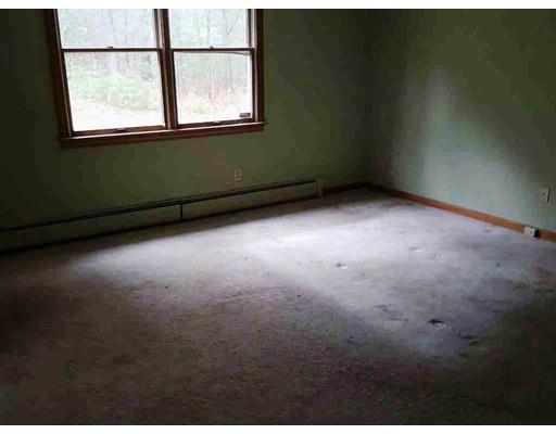3 Emily Ln, Easthampton, MA 01027 photo 8