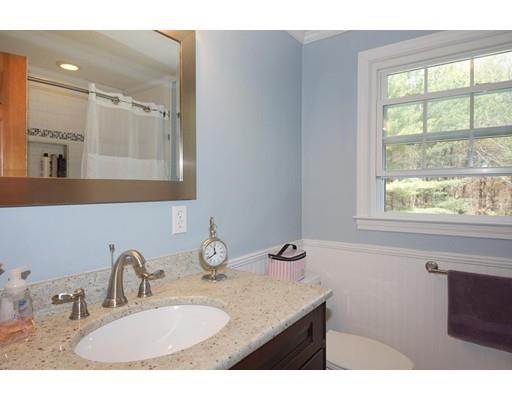 34 Colonial Dr, Mendon, MA 01756 photo 19