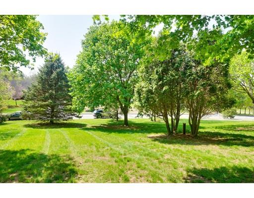 34 Colonial Dr, Mendon, MA 01756 photo 25
