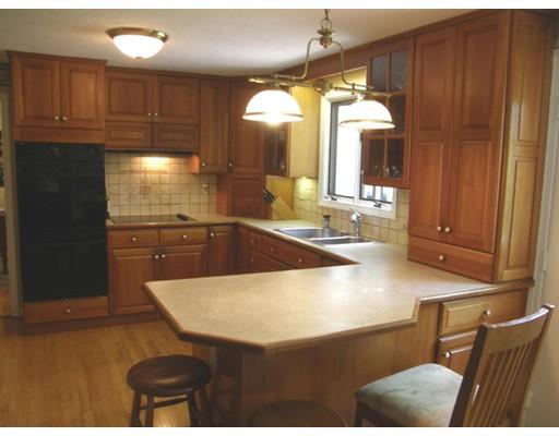 8 Flintlocke Ln, Canton, MA 02021 photo 5