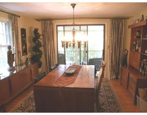 8 Flintlocke Ln, Canton, MA 02021 photo 3