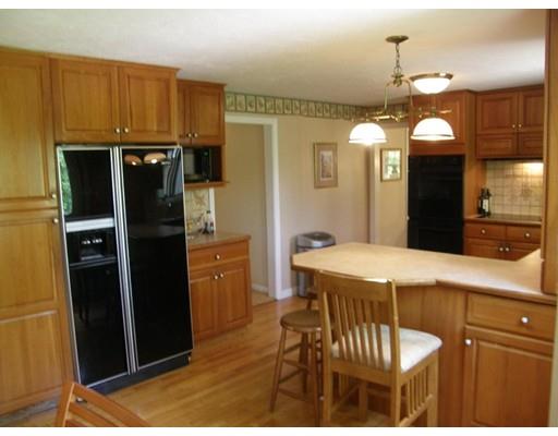 8 Flintlocke Ln, Canton, MA 02021 photo 6