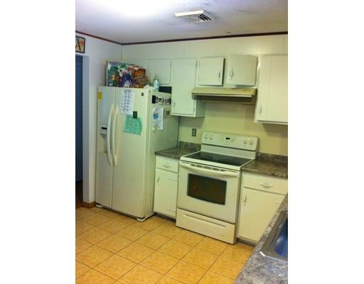 20 Picard Cir, Easthampton, MA 01027 photo 3