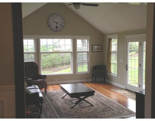 44 Walpole Ter, Canton, MA 02021 photo 13