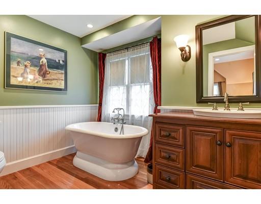 43 Douglas Rd, Needham, MA 02492 photo 17