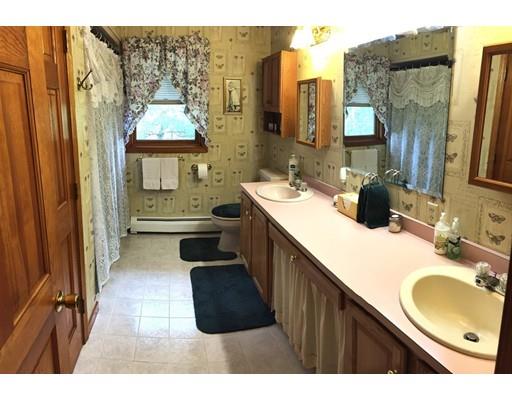 15 Marilyn, Webster, MA 01570 photo 8