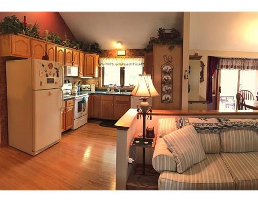 15 Marilyn, Webster, MA 01570 photo 2