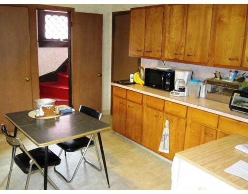 60 Garfield St, Springfield, MA 01108 photo 7