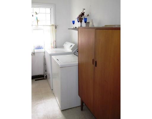 60 Garfield St, Springfield, MA 01108 photo 9