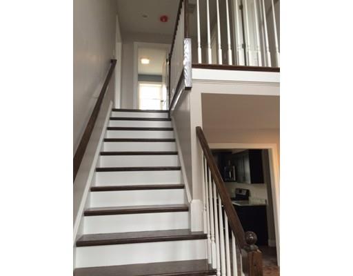 13 Studley St, Fairhaven, MA 02719 photo 4