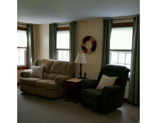 681 Common St, Walpole, MA 02081 photo 6