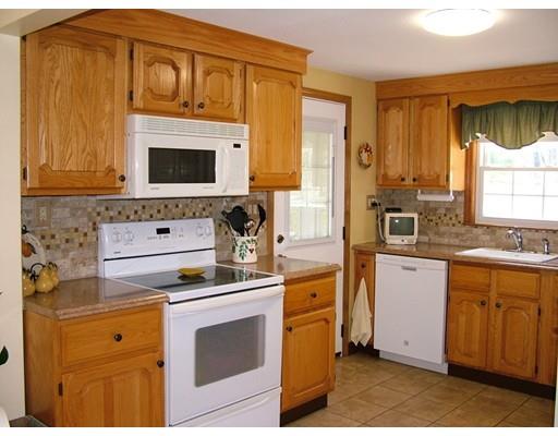 681 Common St, Walpole, MA 02081 photo 2
