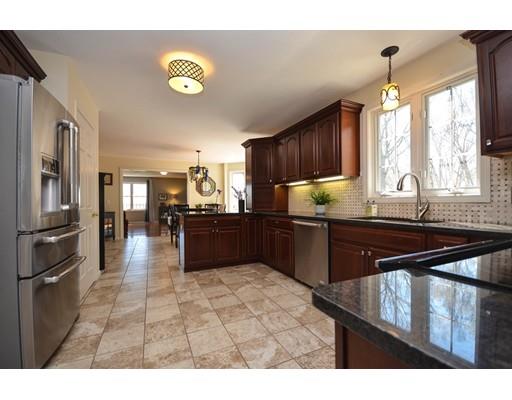 12 Brookside Dr, Sutton, MA 01590 photo 9