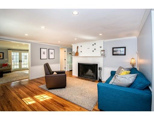 21 Downing St, Hingham, MA 02043 photo 5