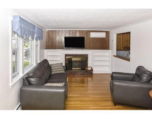 54 Scott Cir, Dedham, MA 02026 photo 4