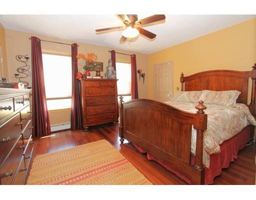 36 Sherbrook Ave, Worcester, MA 01604 photo 8
