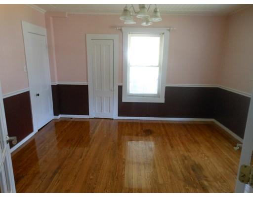 10 Center St, Easthampton, MA 01027 photo 9