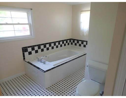 10 Center St, Easthampton, MA 01027 photo 15