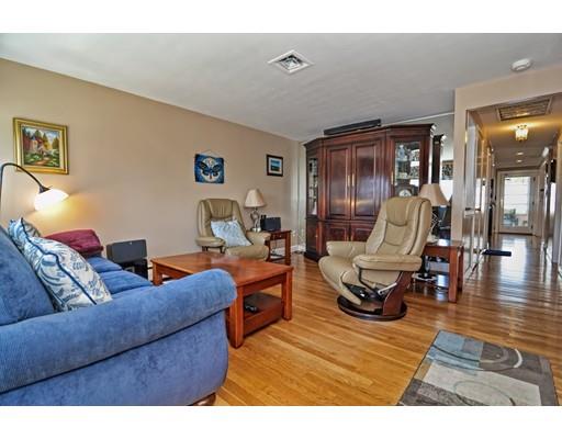 18 Trunfio Ln, Everett, MA 02149 photo 3