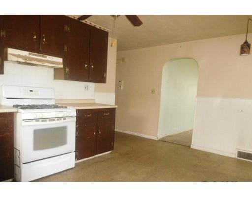 103 Huron St, Springfield, MA 01104 photo 9