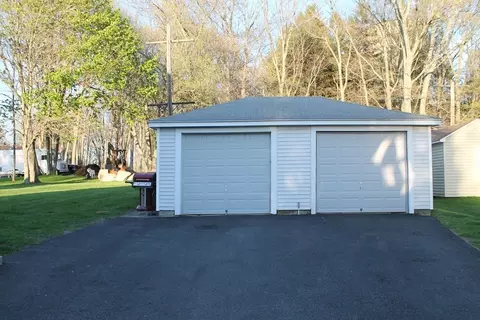 23 Eddy St, Webster, MA 01570 photo 2