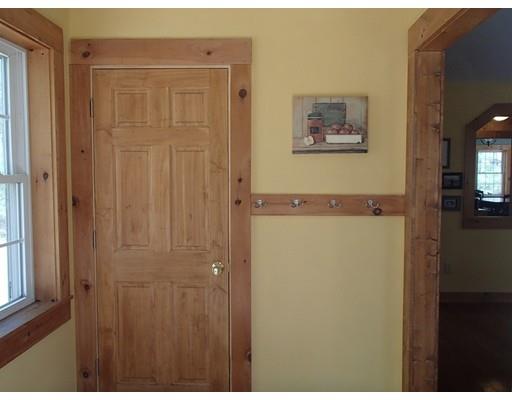 62 Depot Rd, Leverett, MA 01054 photo 4